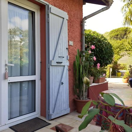La Casa Color Bed & Breakfast Lamagdelaine Екстериор снимка